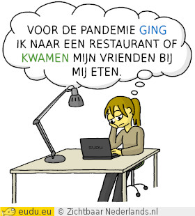 Een meisje zit achter haar bureau en denkt: Voor de pandemie ging ik naar een restaurant en kwamen mijn vrienden bij mij eten.